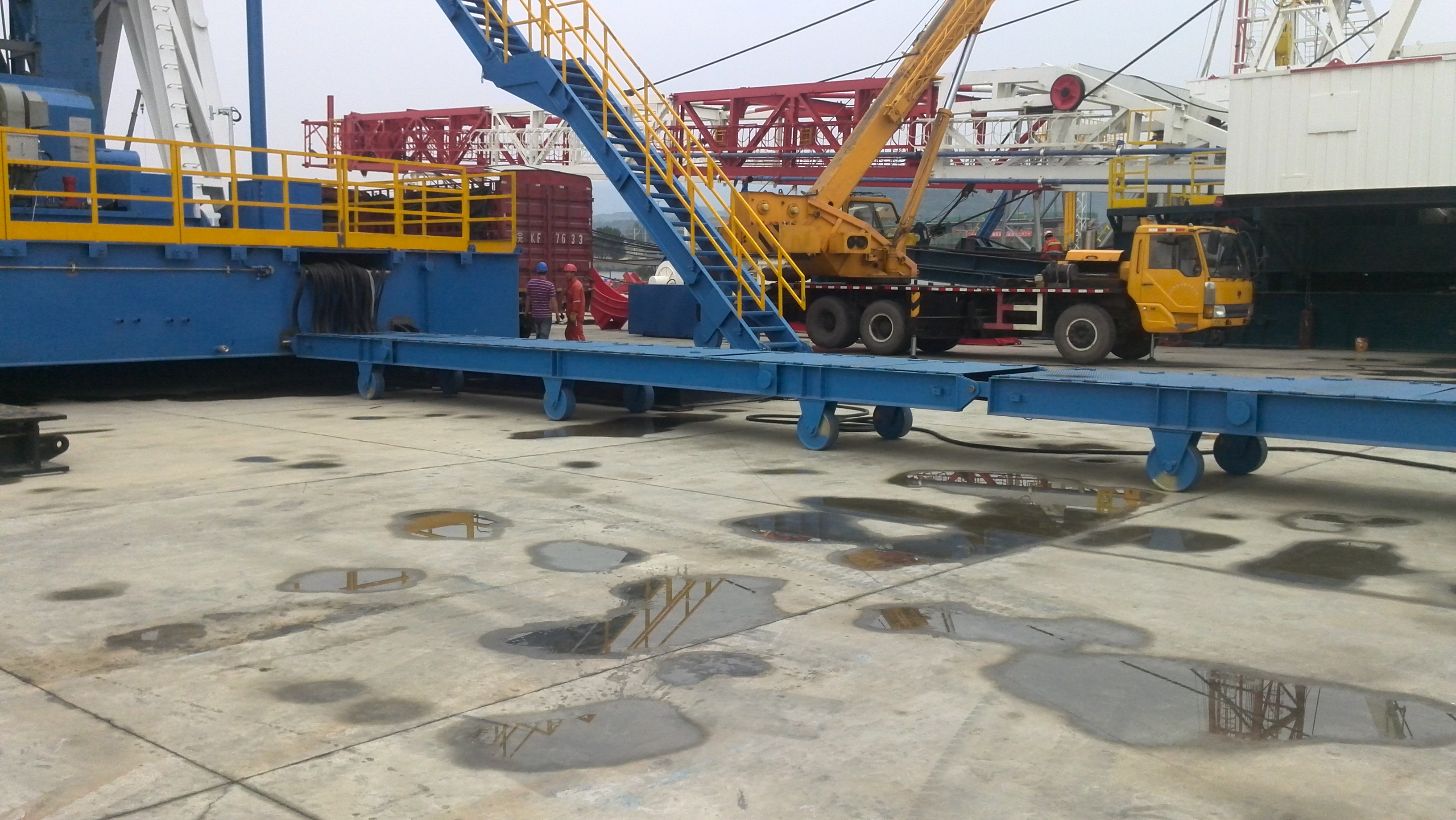 Pipeline Trays