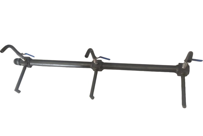 Spraying pipe assembly